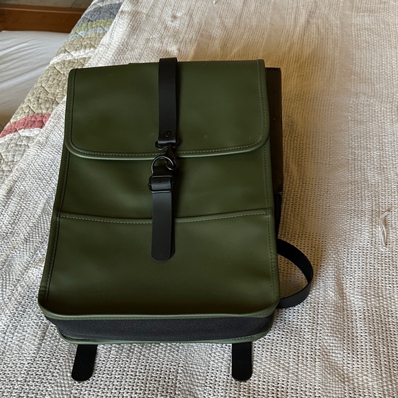 Rains Backpack Mini - Green - Picture 2 of 5